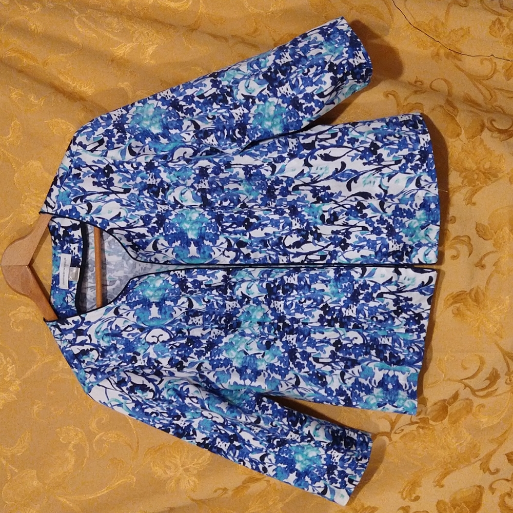 Christopher & Banks Light Floral Jacket Sz M *Last Chance Markdown*